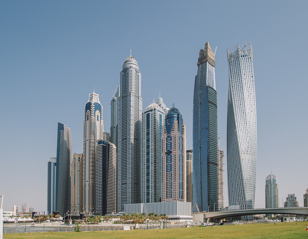 Выбор региона, регистрация компании и открытие счёта — как предприниматель перевозил бизнес в Дубай