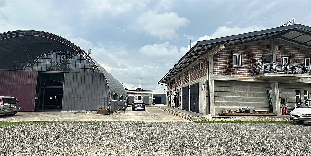 Bay leaf factory in Georgia