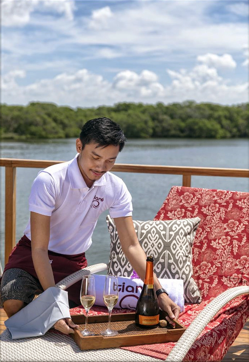 Элитный круизный морской туристический бизнес на крупной яхте в Индонезии