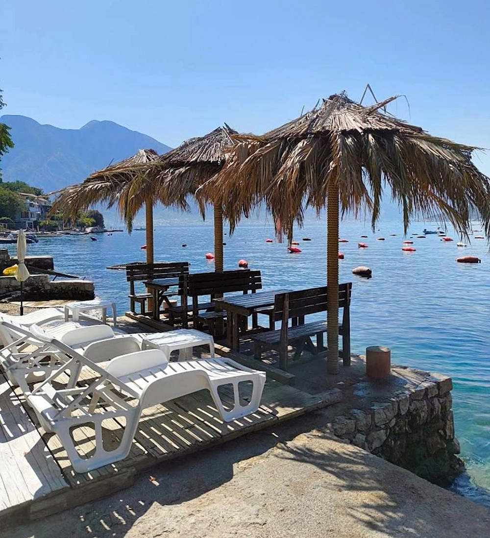 Oyster Restaurant and Farm in Montenegro