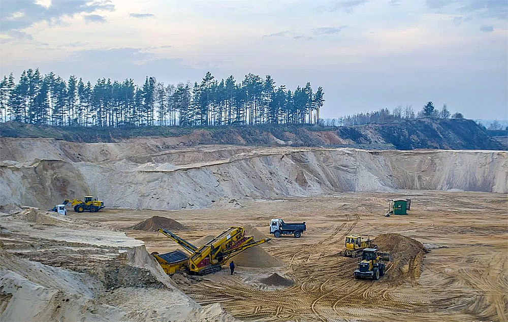 Sand and gravel quarry in the Yaroslavl region, Russia