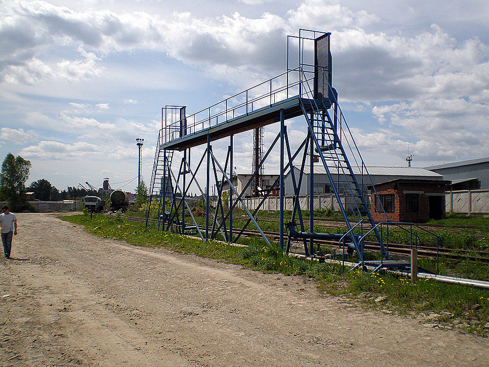 Petrol deposu, Yekaterinburg yakınlarındaki, Sverdlovsk bölgesi, Rusya