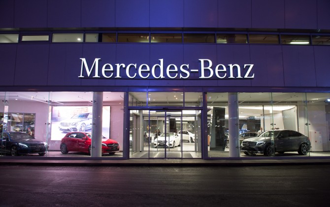 Buy a car dealership "Mercedes"